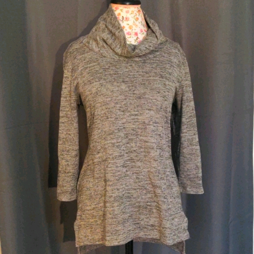Cowl neck gray tunic! Perfect for layering !